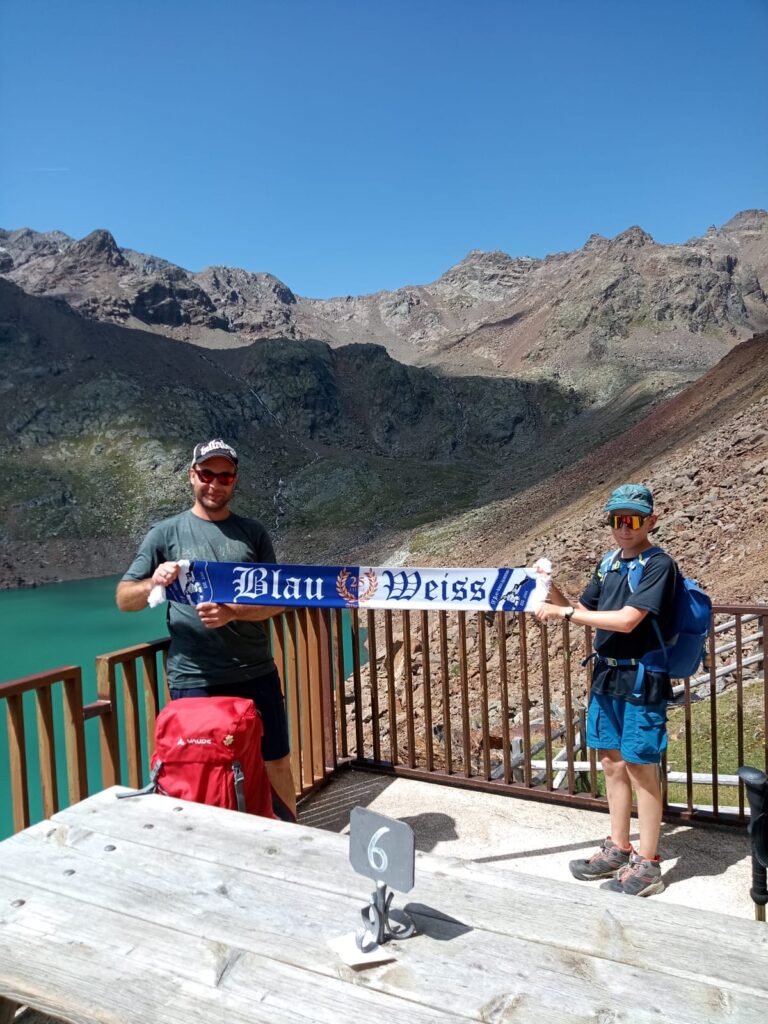Grüße aus Südtirol, vom Grünsee (2561m) 💙🤍